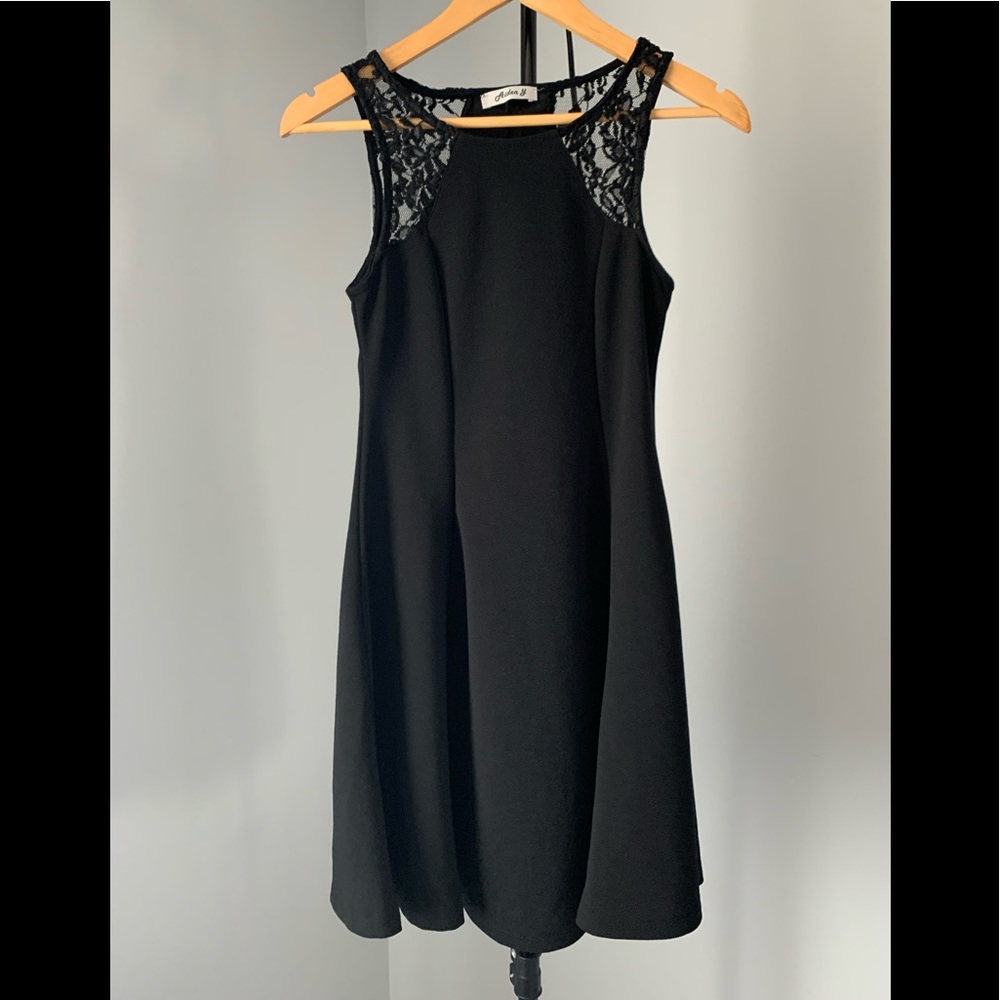Aiden Y Flowy Black Dress With Lace Design Along the Top Front & Back